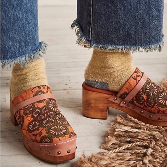Free People Calabasas Kantha Platform Clogs Embroidered Stud Brown 8 - Picture 3 of 14